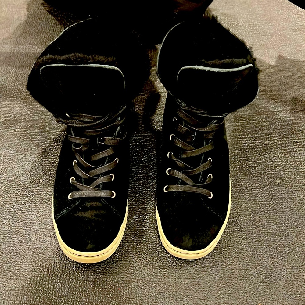 Ugg Croft-Fur Lined High-Top Sneakers| Gently Used | Amazing Condition